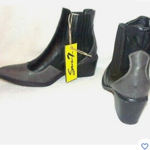 Seven7 Tuxedo Tex two tone‎ ankle cowboy boot - Picture 2 of 3